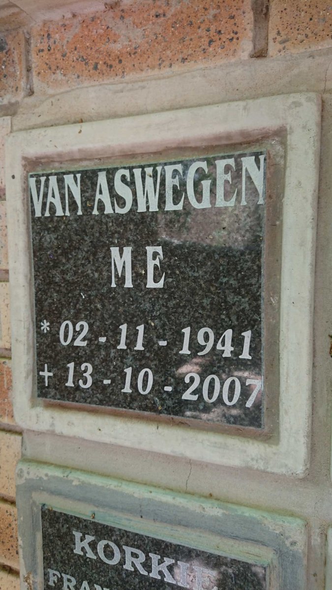 ASWEGEN M.E., van 1941-2007
