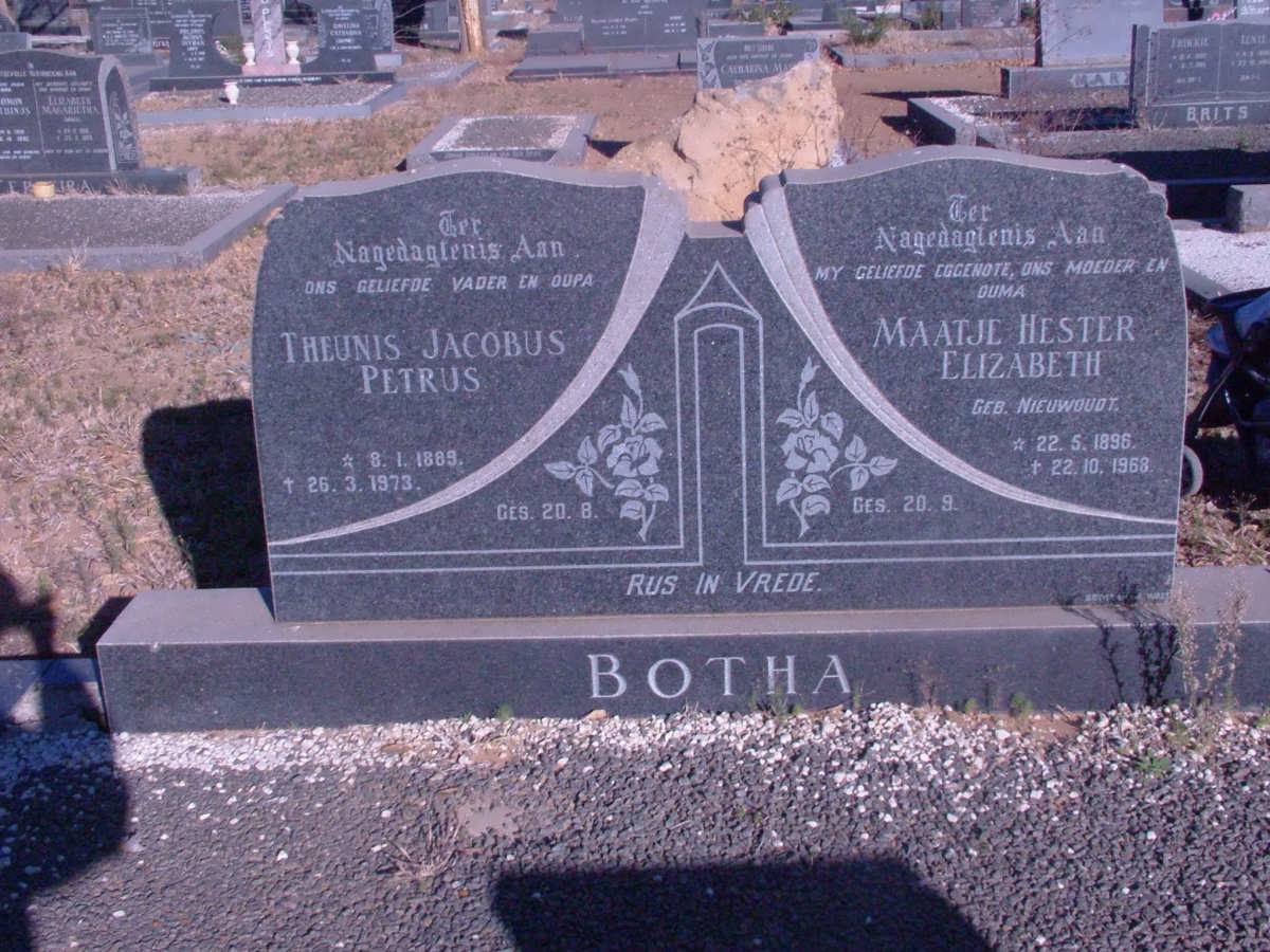 BOTHA Theunis Jacobus Petrus 1889-1973 &amp; Maatje Hester Elizabeth NIEUWOUDT 1896-1968