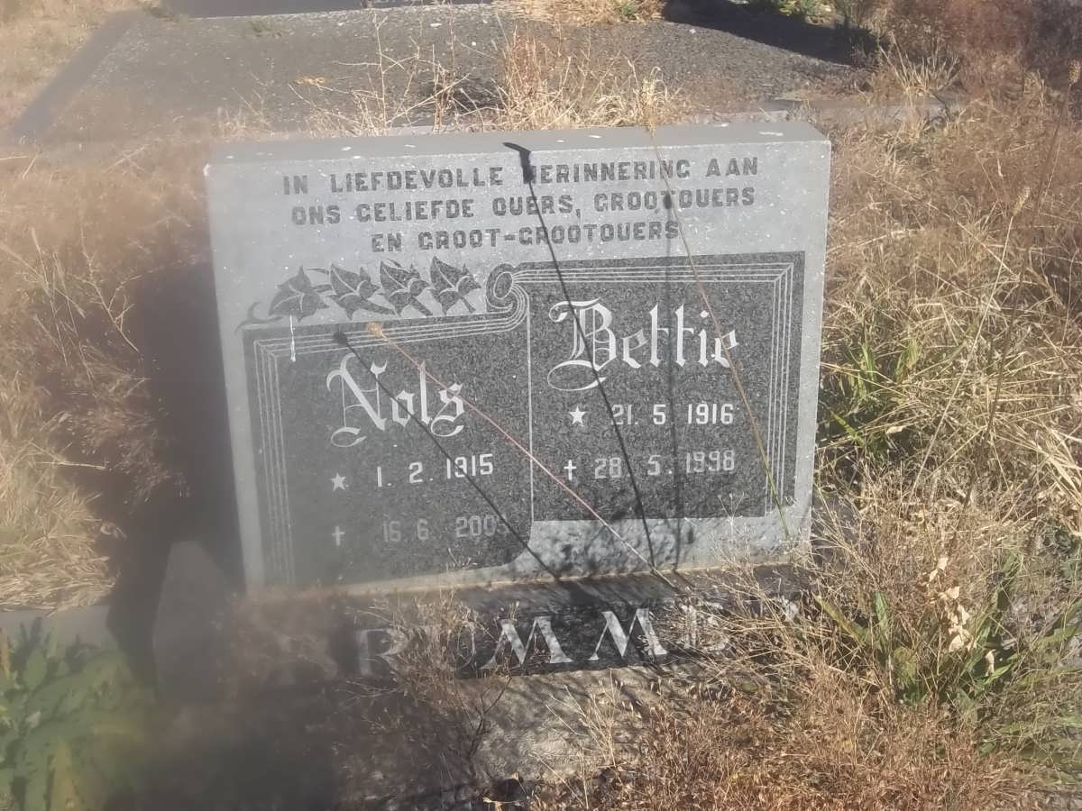 BRUMMER Nols 1915-2003 &amp; Bettie 1916-1998