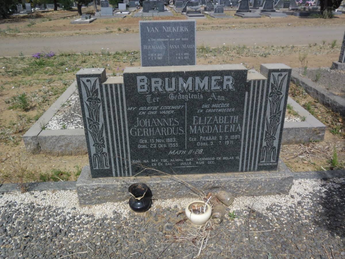 BRUMMER Johannes Gerhardus 1883-1955 &amp; Elizabeth Magdalena PIENAAR 1887-1971