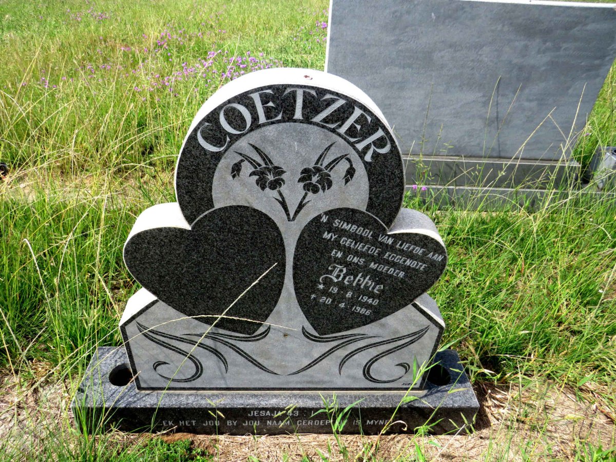COETZER Bettie 1940-1986