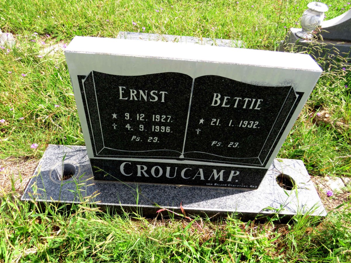 CROUCAMP Ernst 1927-1996 & Bettie 1932-