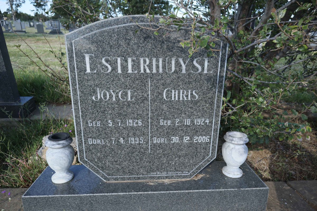 ESTERHUYSE Chris 1924-2006 &amp; Joyce 1926-1995
