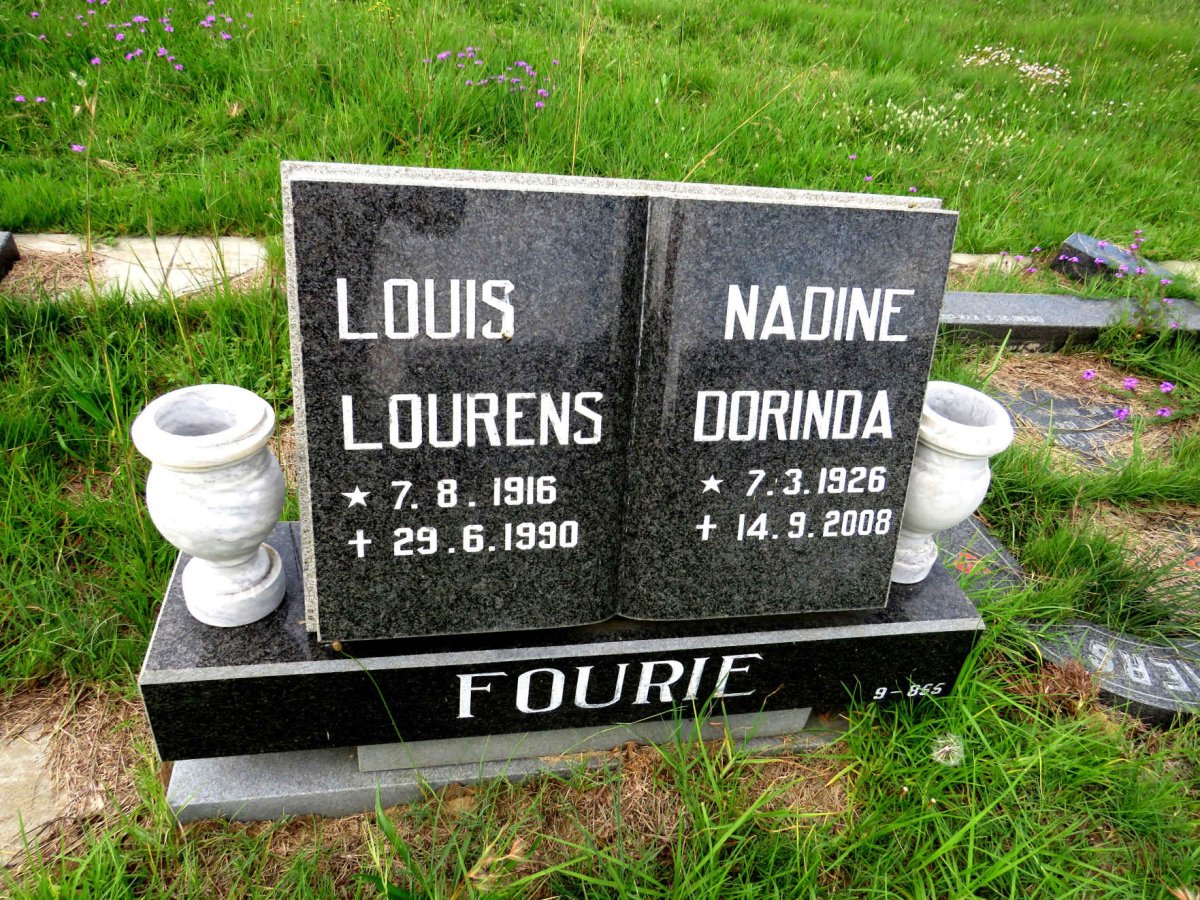 FOURIE Louis Lourens 1916-1990 & Nadine Dorinda 1926-2008