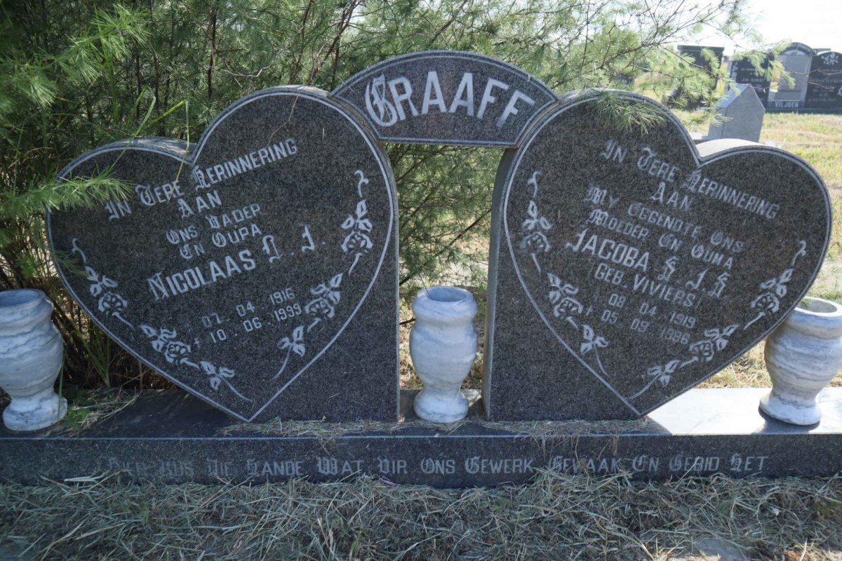 GRAAFF Nicolaas L.J. 1916-1999 &amp; Jacoba S.J.S. VIVIERS 1919-1996