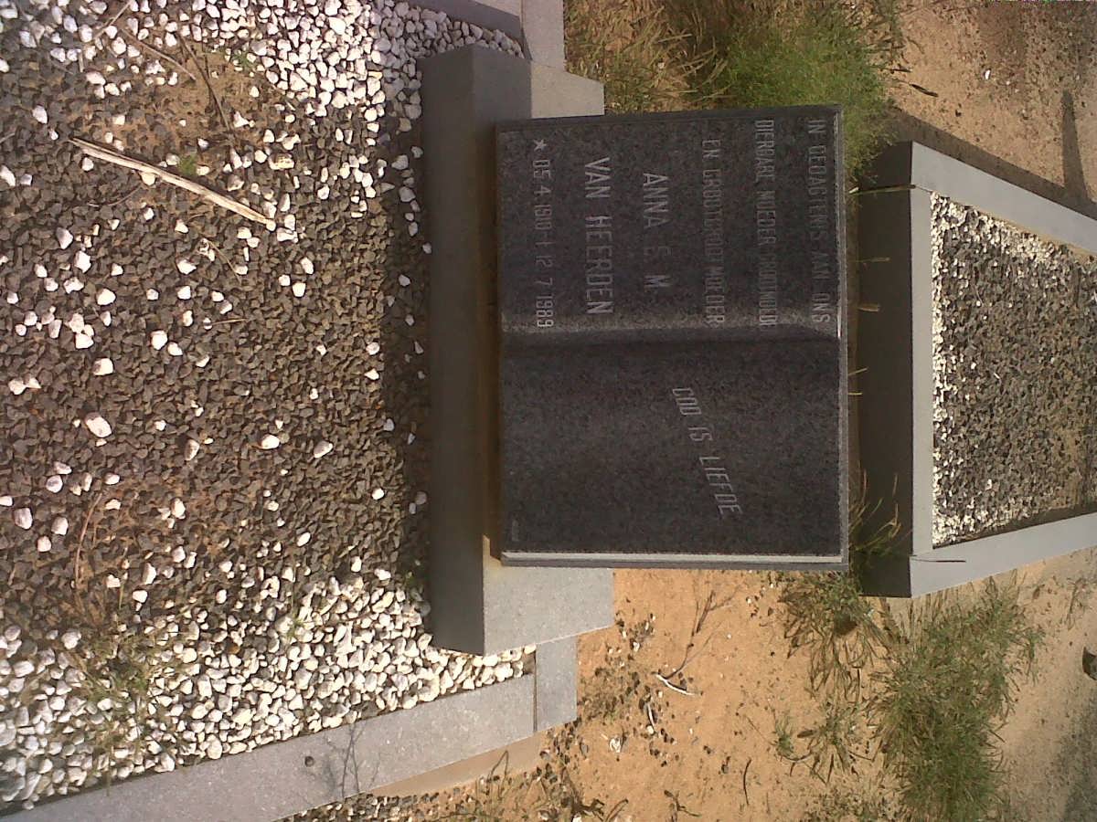 HEERDEN Anna S.M., van 1910-1989