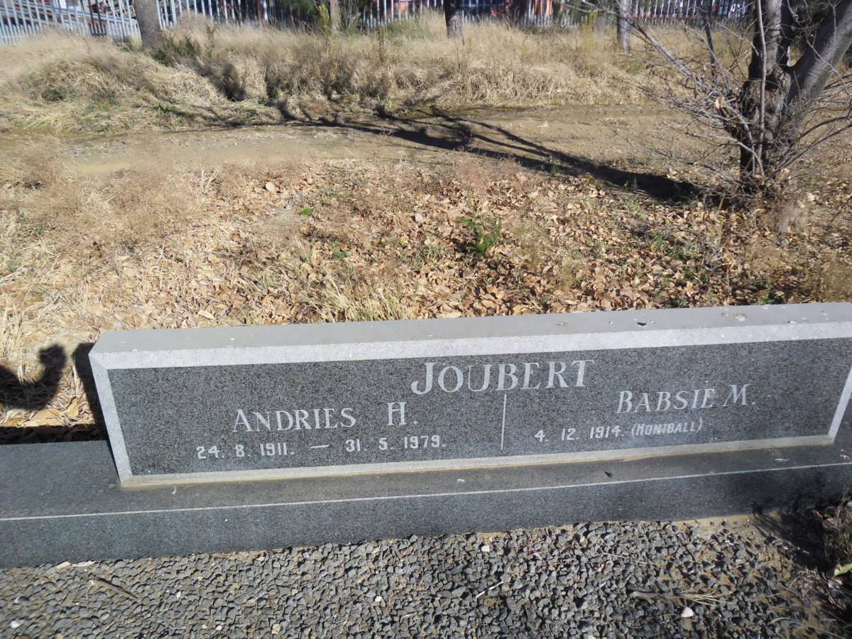 JOUBERT Andries H. 1911-1979 &amp; Babsie M. HONIBALL 1914-