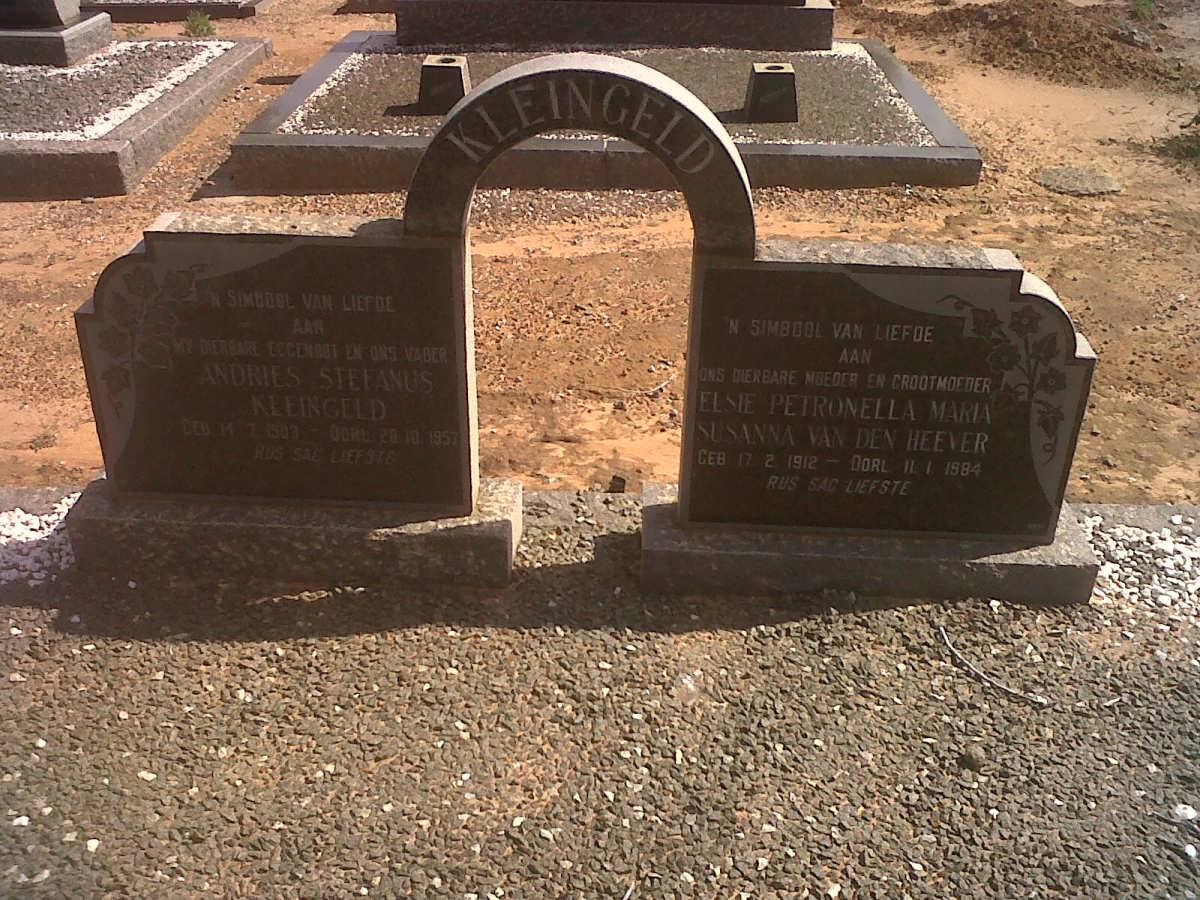 KLEINGELD Andries Stefanus 1903-1957 &amp; Elsie Petronella Maria Susanna VAN DEN HEEVER 1912-1984