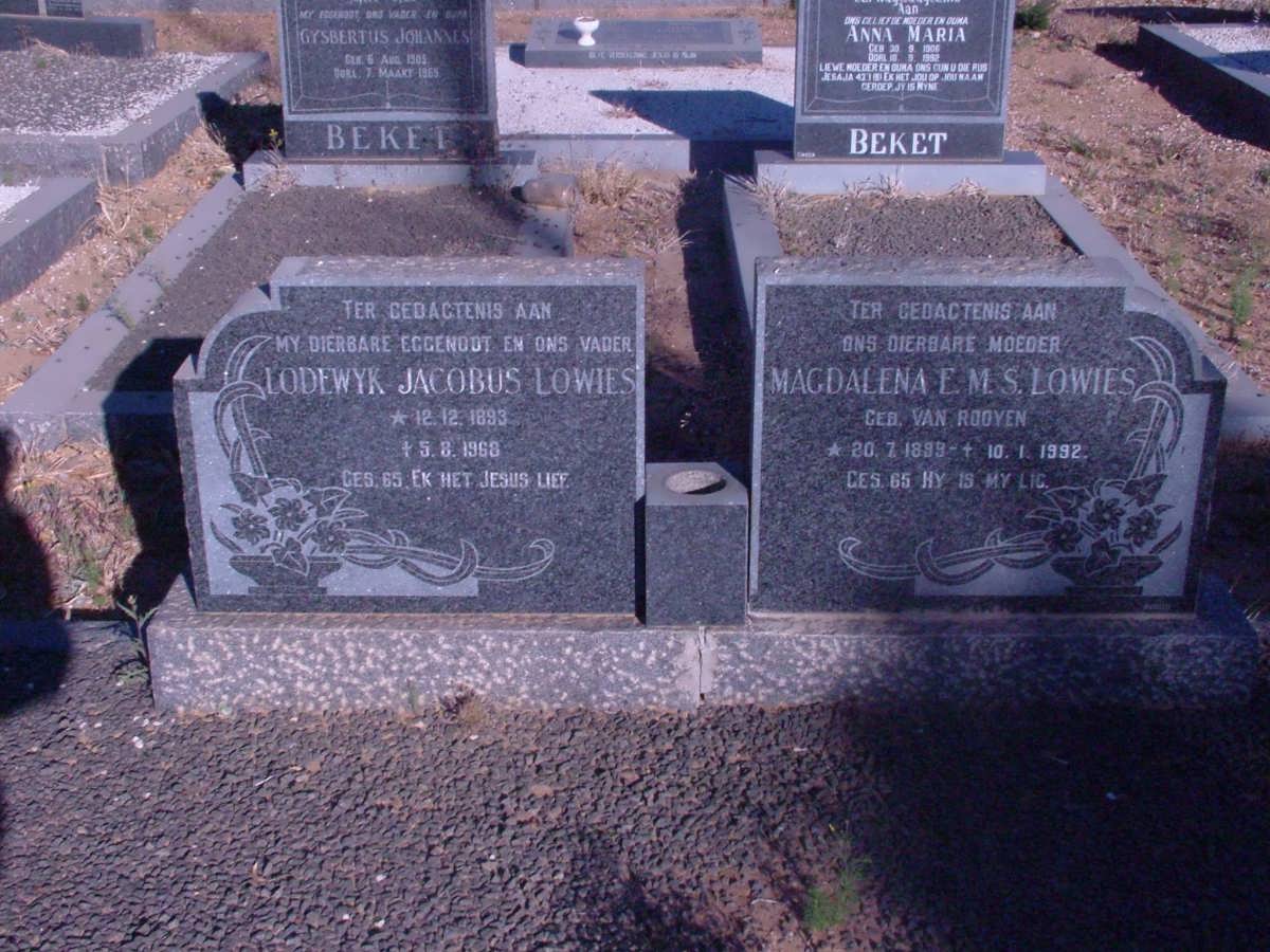 LOWIES Lodewyk Jacobus 1893-1968 &amp; Magdalena E.M.S. VAN ROOYEN 1899-1992