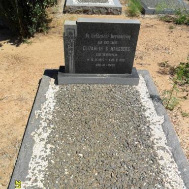 MAASBERG Elizabeth S. nee SERFONTEIN 1877-1972