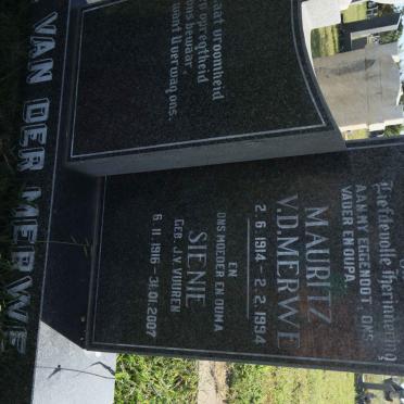 MERWE Mauritz, van der 1914-1994 &amp; Sienie J.v. Vuuren 1916-2007