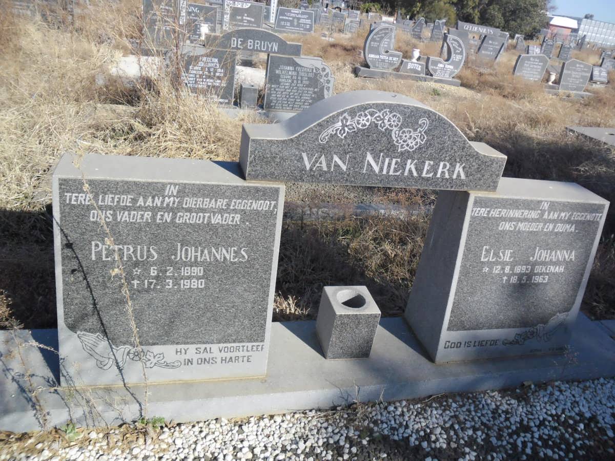 NIEKERK Petrus Johannes 1890-1980 &amp; Elsie Johanna DEKENAH 1893-1963