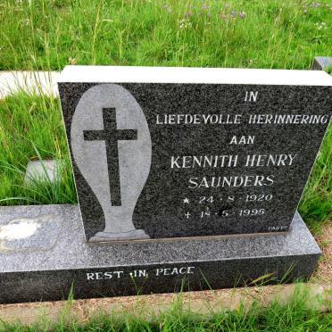 SAUNDERS Kenneth Henry 1920-1995