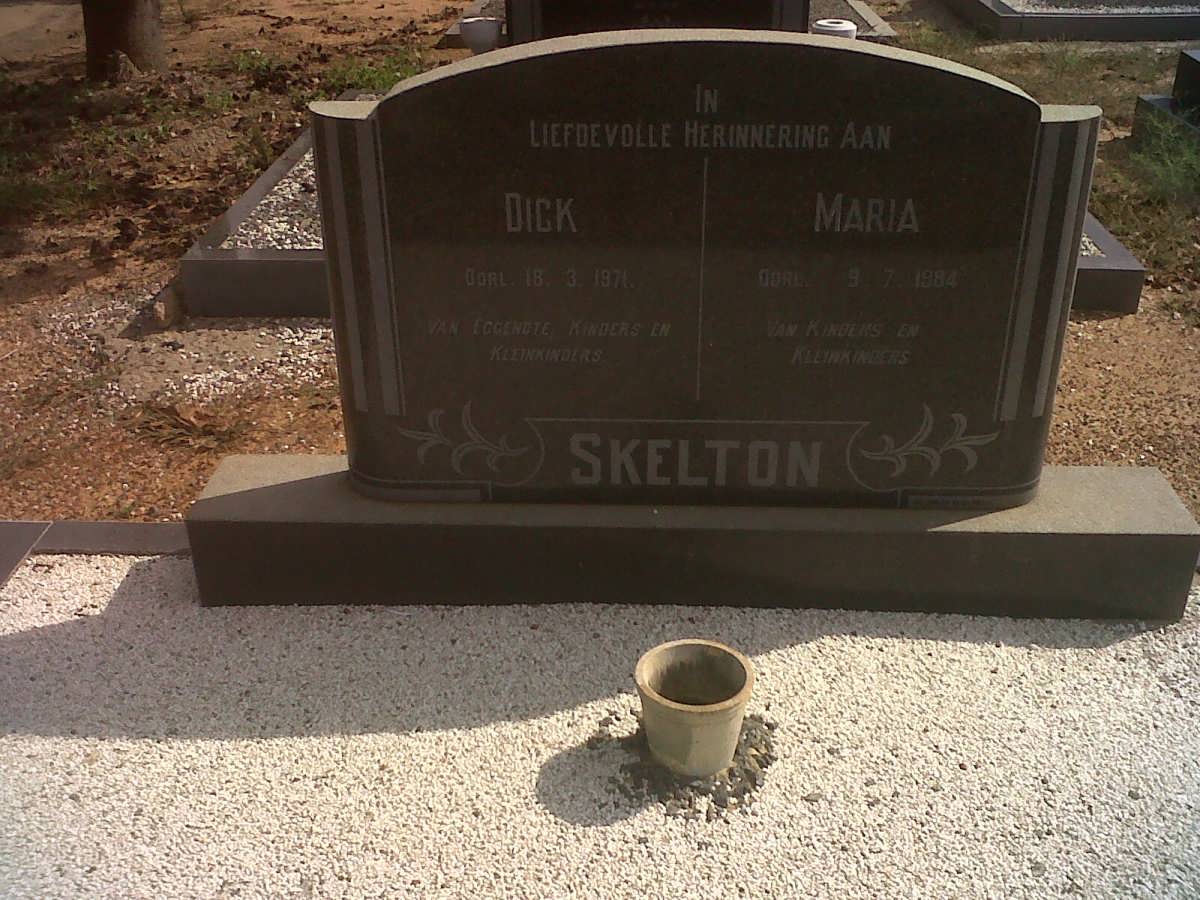 SKELTON Dick -1971 &amp; Maria -1984