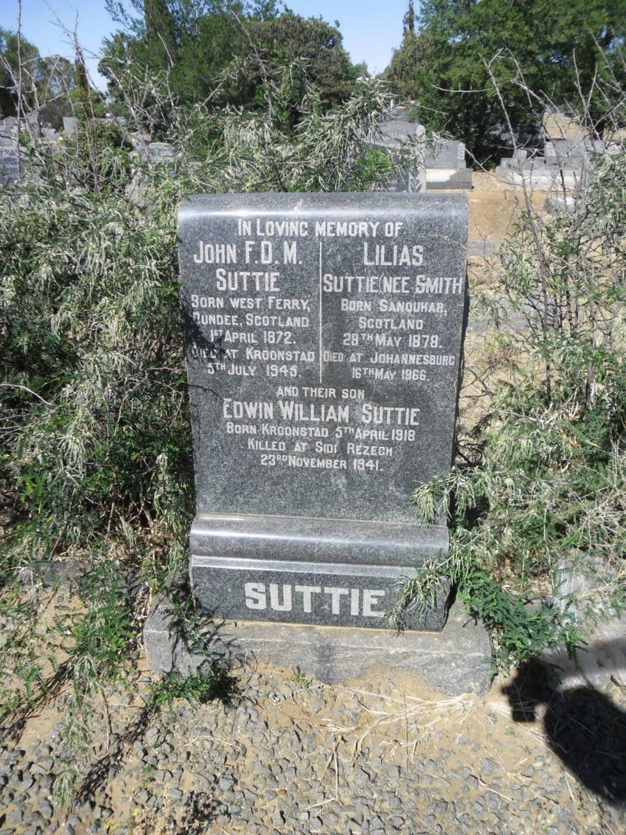 SUTTIE John F.D.M. 1872-1945 &amp; Lilias SMITH 1878-1966 :: SUTTIE Edwin William 1918-1941
