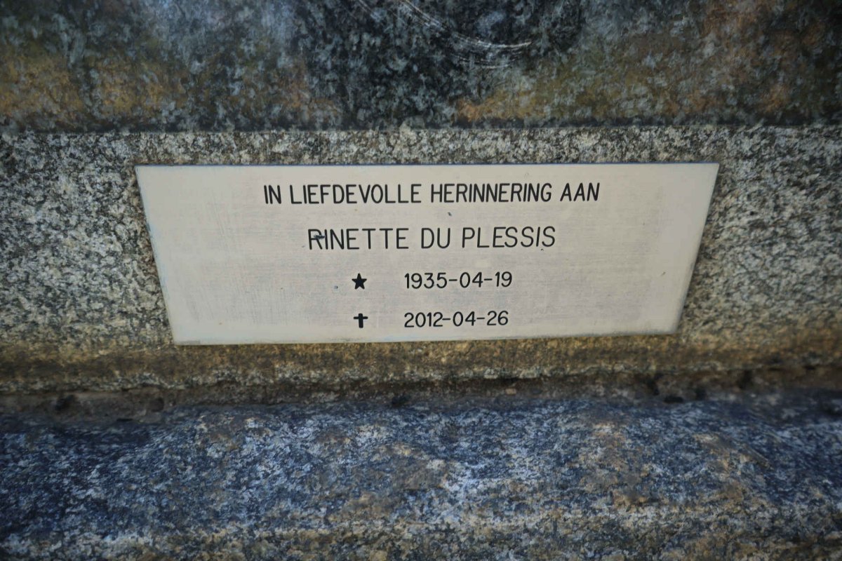 PLESSIS Rinette, du 1935-2012