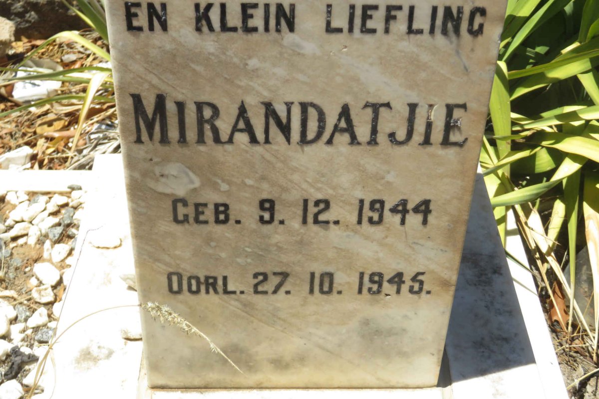 SWANEPOEL Hettie 1932-1943 :: SWANEPOEL Mirandatjie 1944-1945