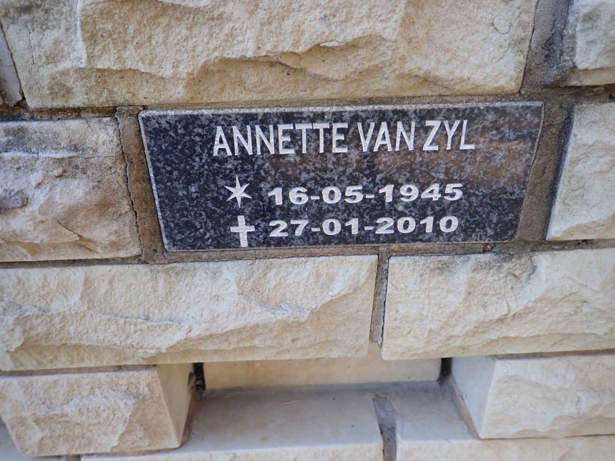 ZYL Annette, van 1945-2010