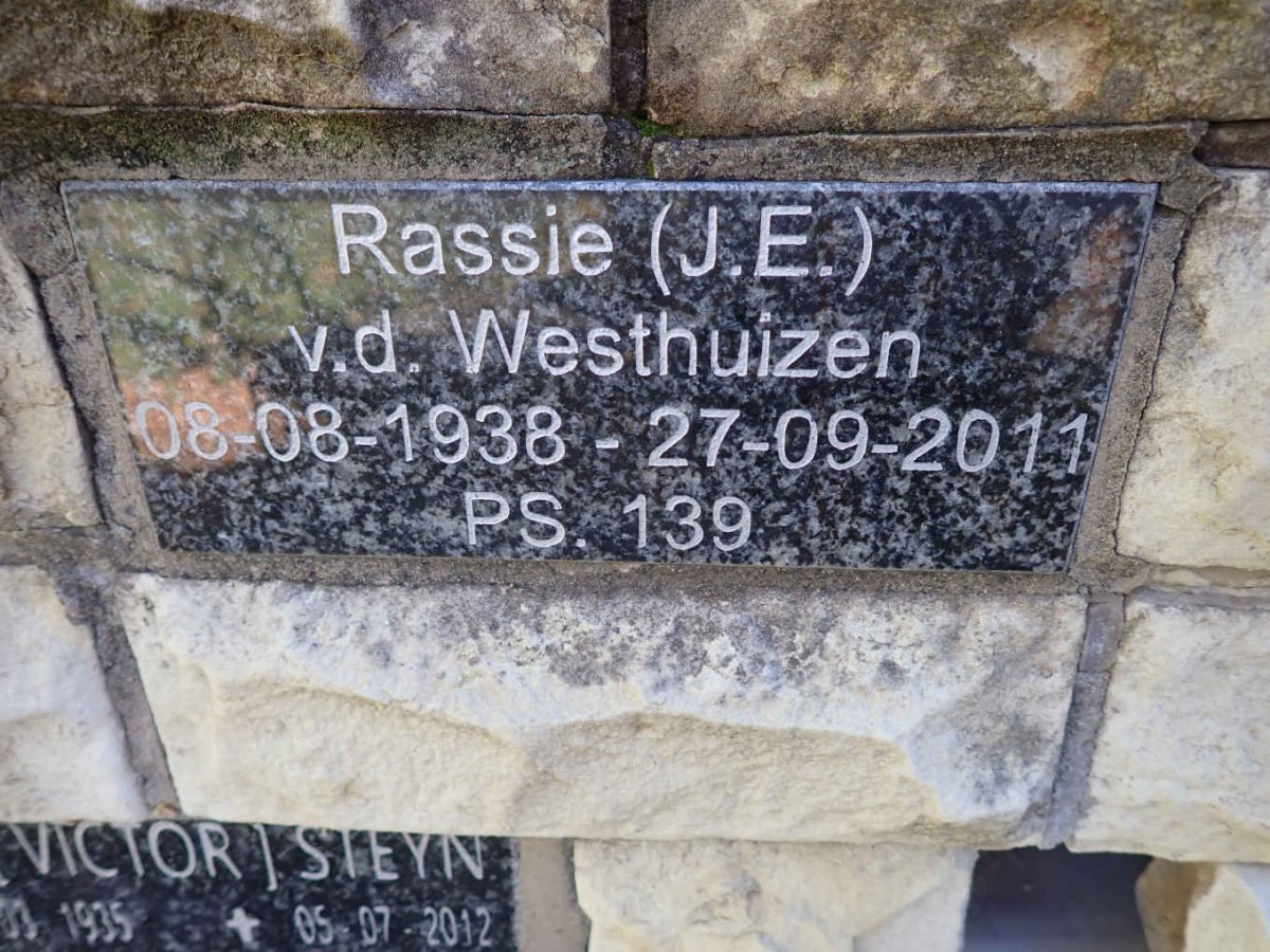 WESTHUIZEN J.E., v.d. 1938-2011