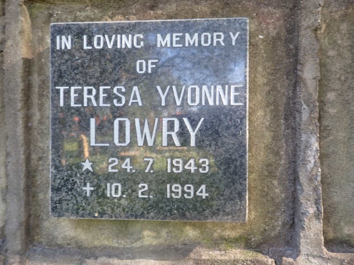 LOWRY Teresa Yvonne 1943-1994