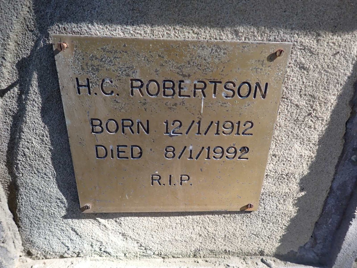 ROBERTSON H.C. 1912-1992