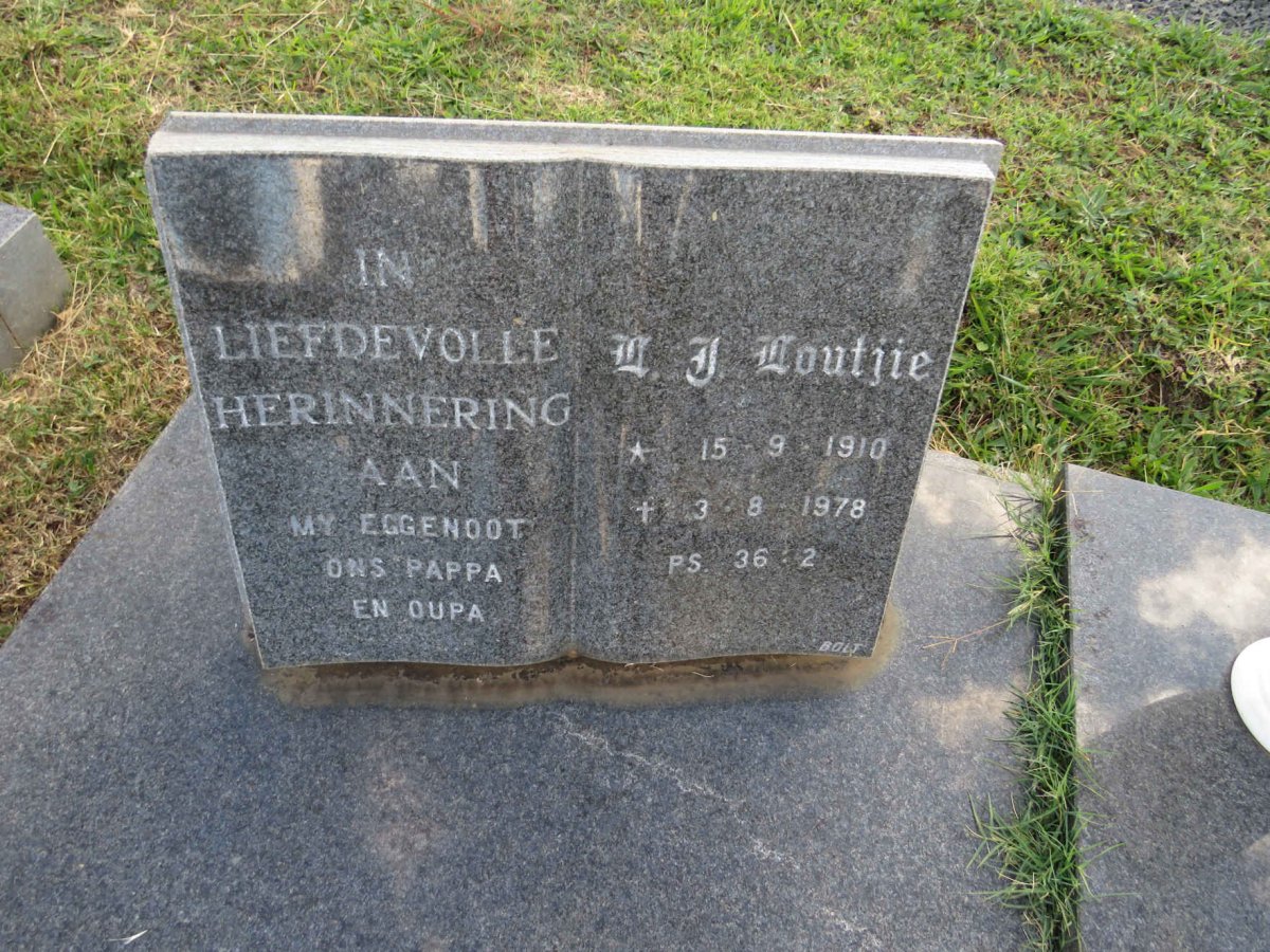 VENTER L.J. 1910-1978 & Hester M. 1913-2000 _2