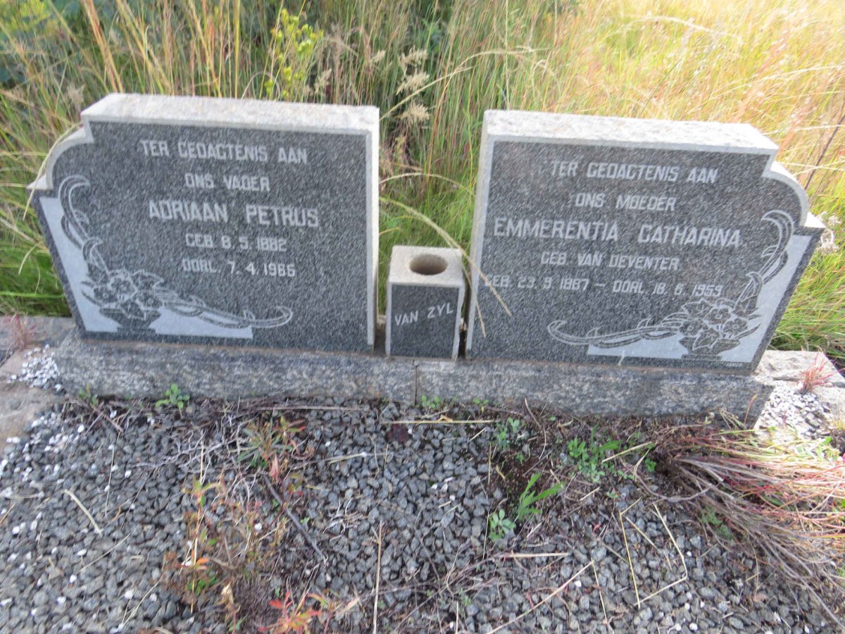 ZYL Adriaan Petrus, van 1882-1966 & Emmerentia Catharina VAN DEVENTER 1887-1959