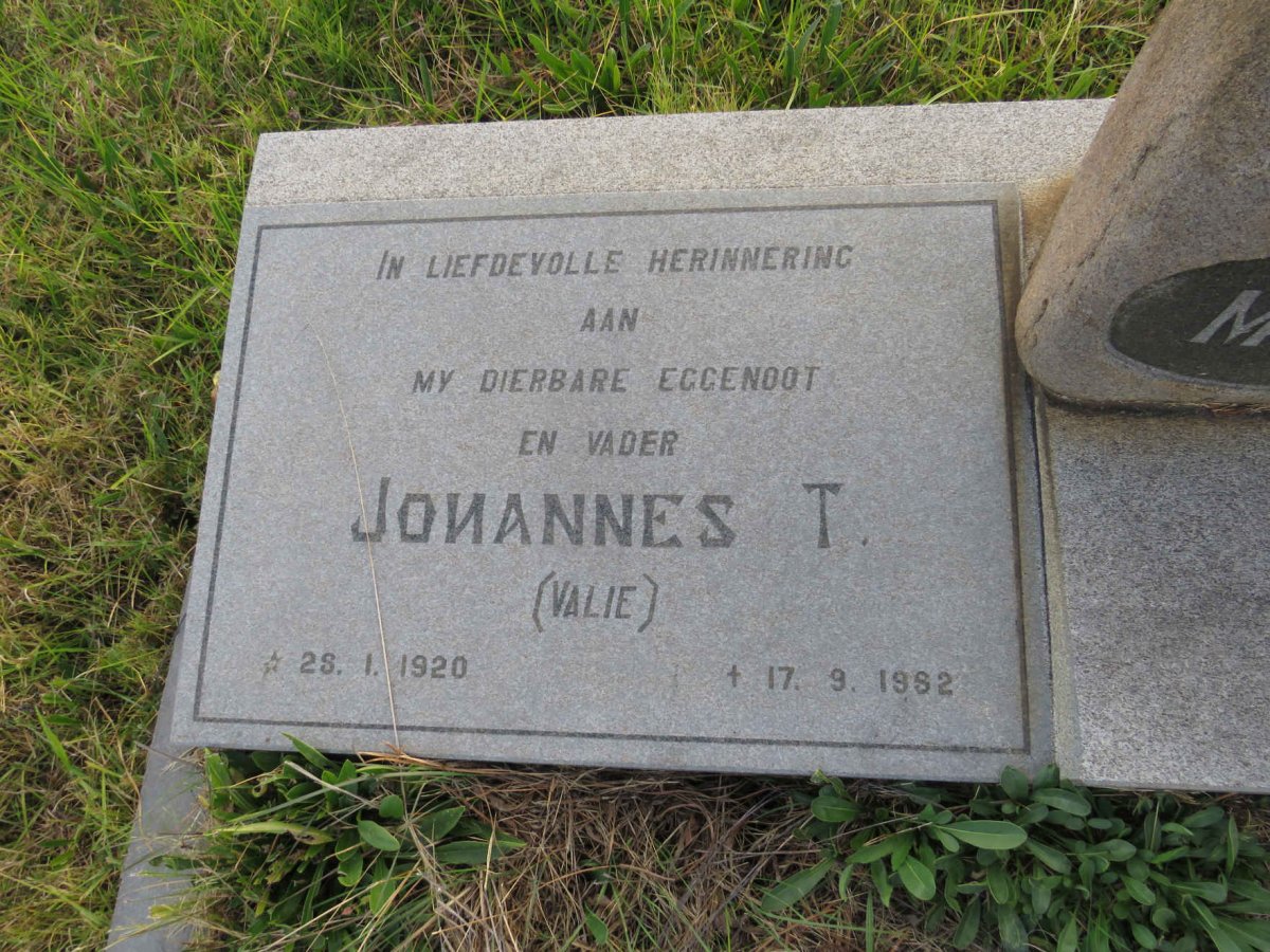 ZYL Johannes T., van 1920-1982 & Anna M. STEYN 1925- _2
