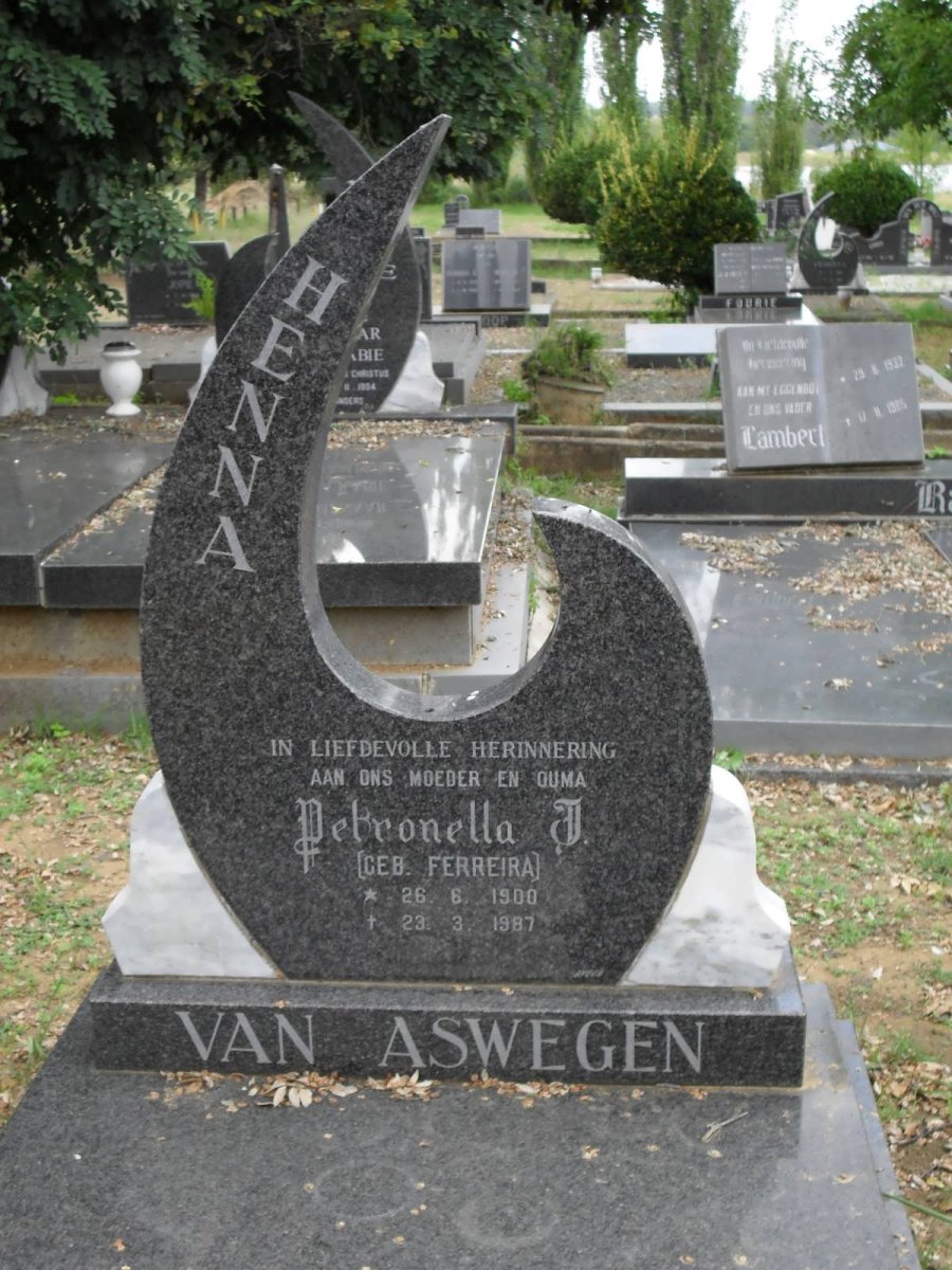 ASWEGEN Petronella J., van nee FERREIRA 1900-1987