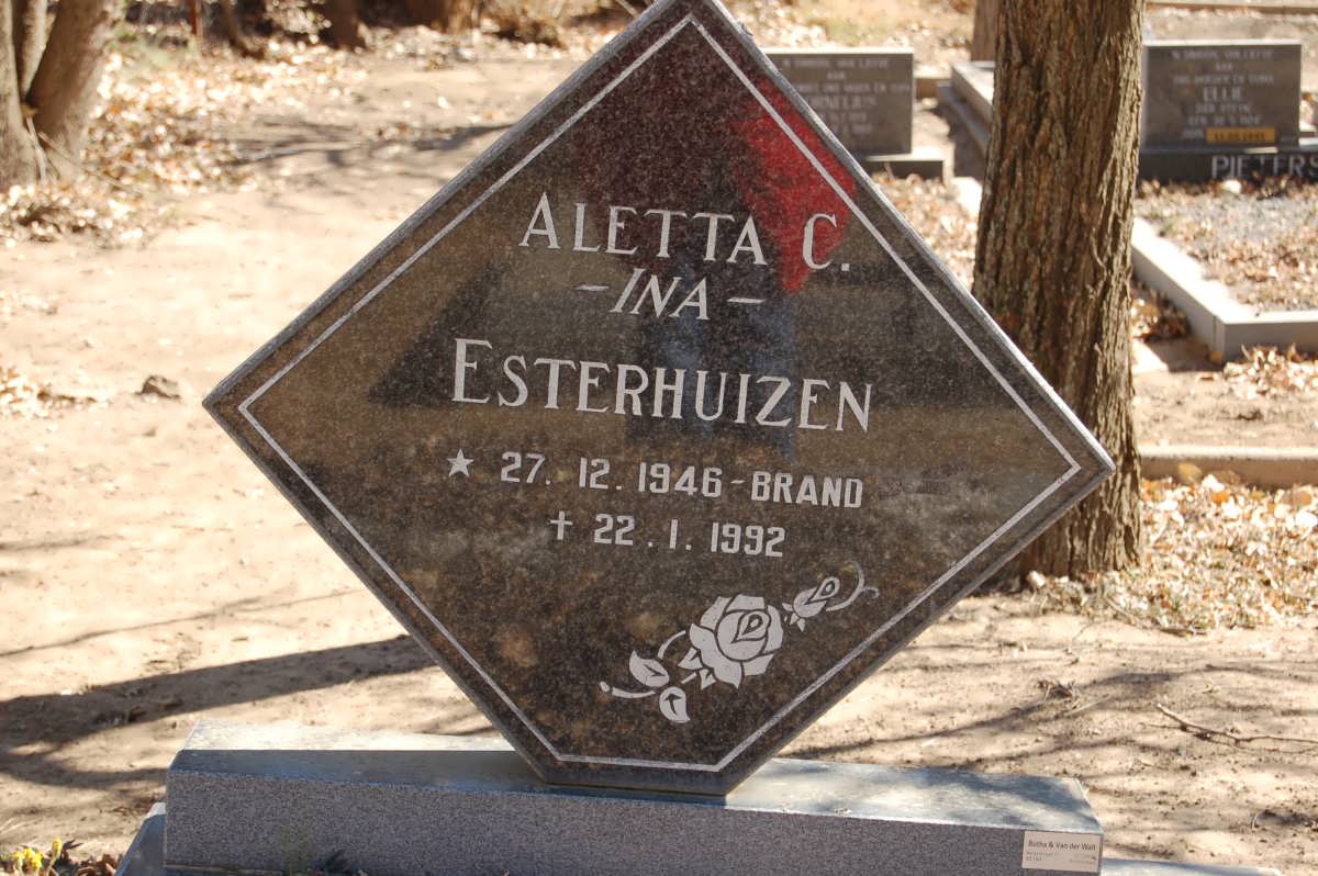 ESTERHUIZEN Aletta C. nee BRAND 1946-1992