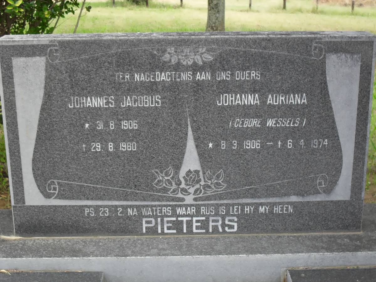 PIETERS Johannes Jacobus 1906-1980 &amp; Johanna Adriana WESSELS 1906-1974