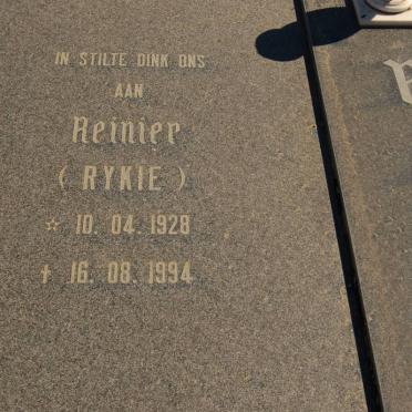 ROOS Reinier 1928-1994 &amp; Margaretha Maria BASSON 1936-
