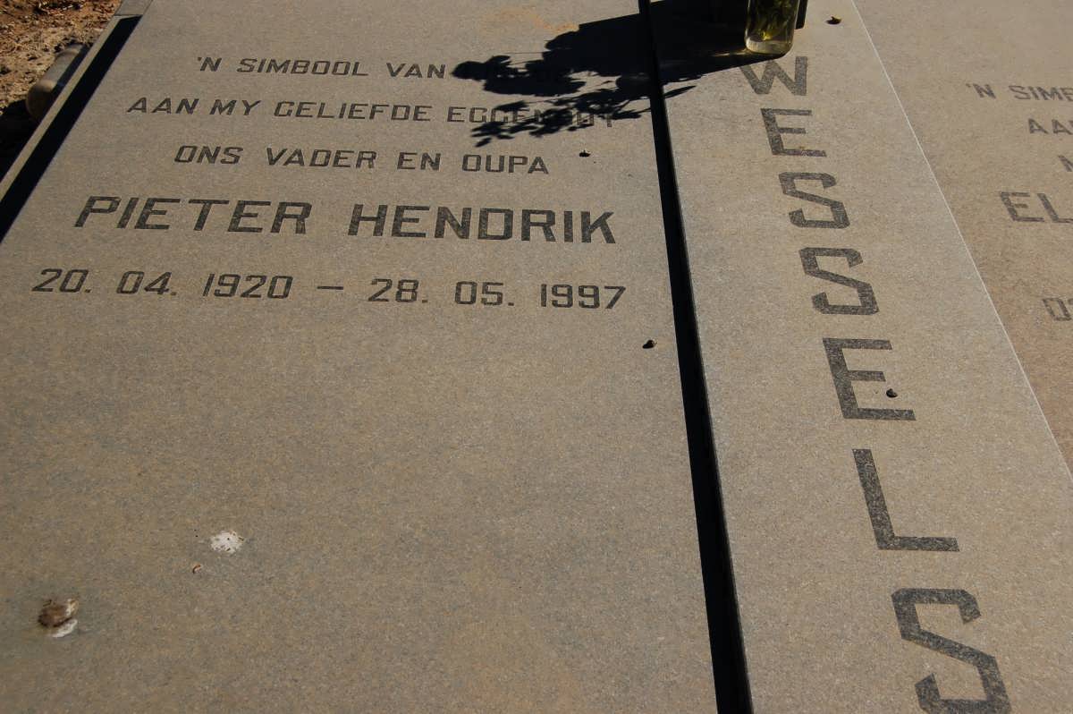 WESSELS Pieter Hendrik 1920-1997 &amp; Elsie Susanna MARAIS 1928-