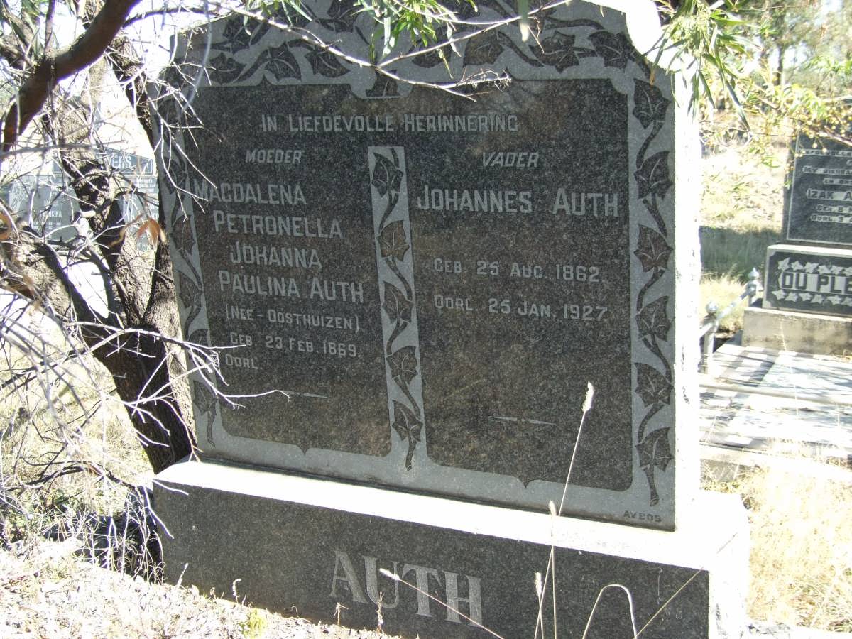 AUTH Johannes 1862-1927 &amp; Magdalena Petronella Johanna Paulina OOSTHUIZEN 1869-