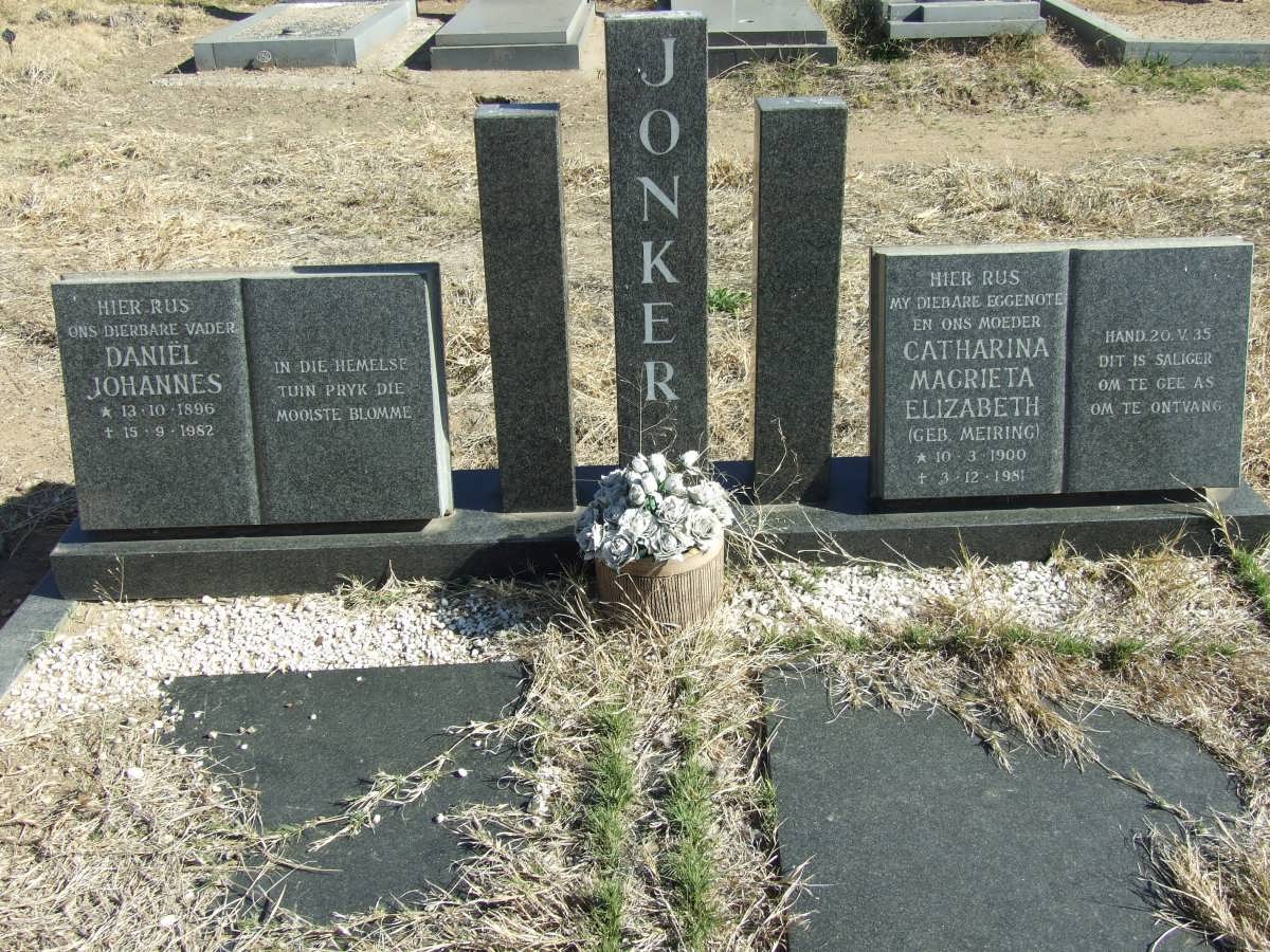JONKER Daniel Johannes 1896-1982 &amp; Catharina Magrieta Elizabeth MEIRING 1900-1981