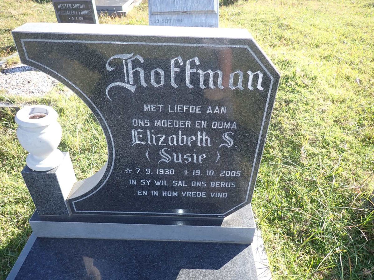 HOFFMAN Elizabeth S. 1930-2005