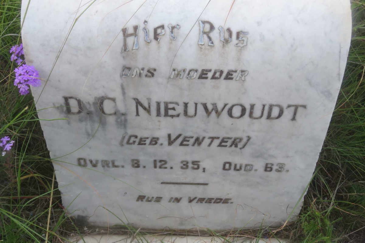 NIEUWOUDT D.C. nee VENTER -1935