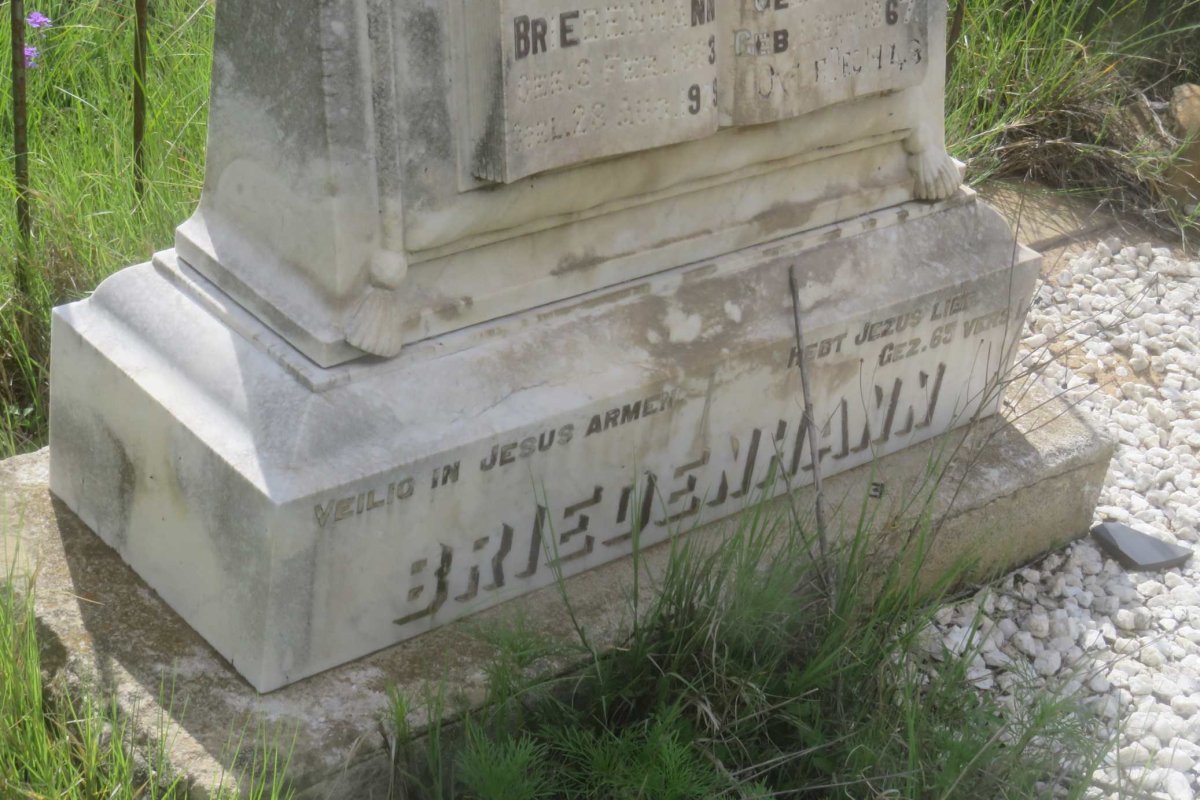 BRIEDENHANN Coenraad Johannes Jacob 18?3-1939 &amp; Maria Johanna BRUWER 1867-1948