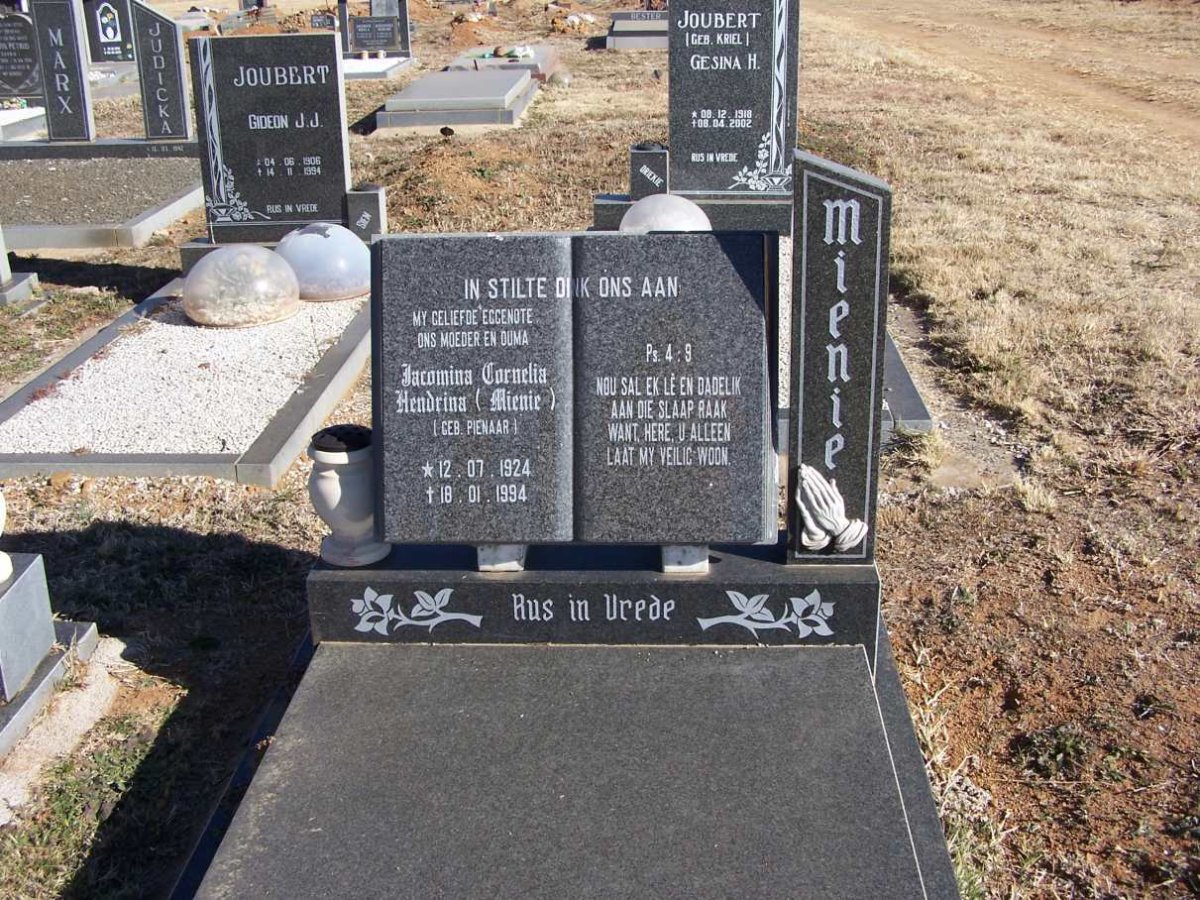 MIENIE Jacomina Cornelia Hendrina nee PIENAAR 1924-1994