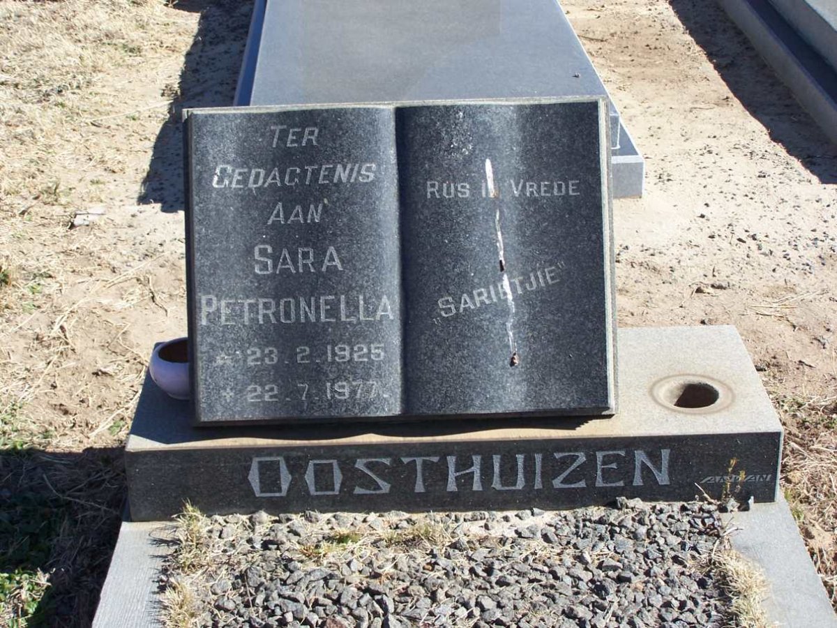 OOSTHUIZEN Sara Petronella 1925-1977