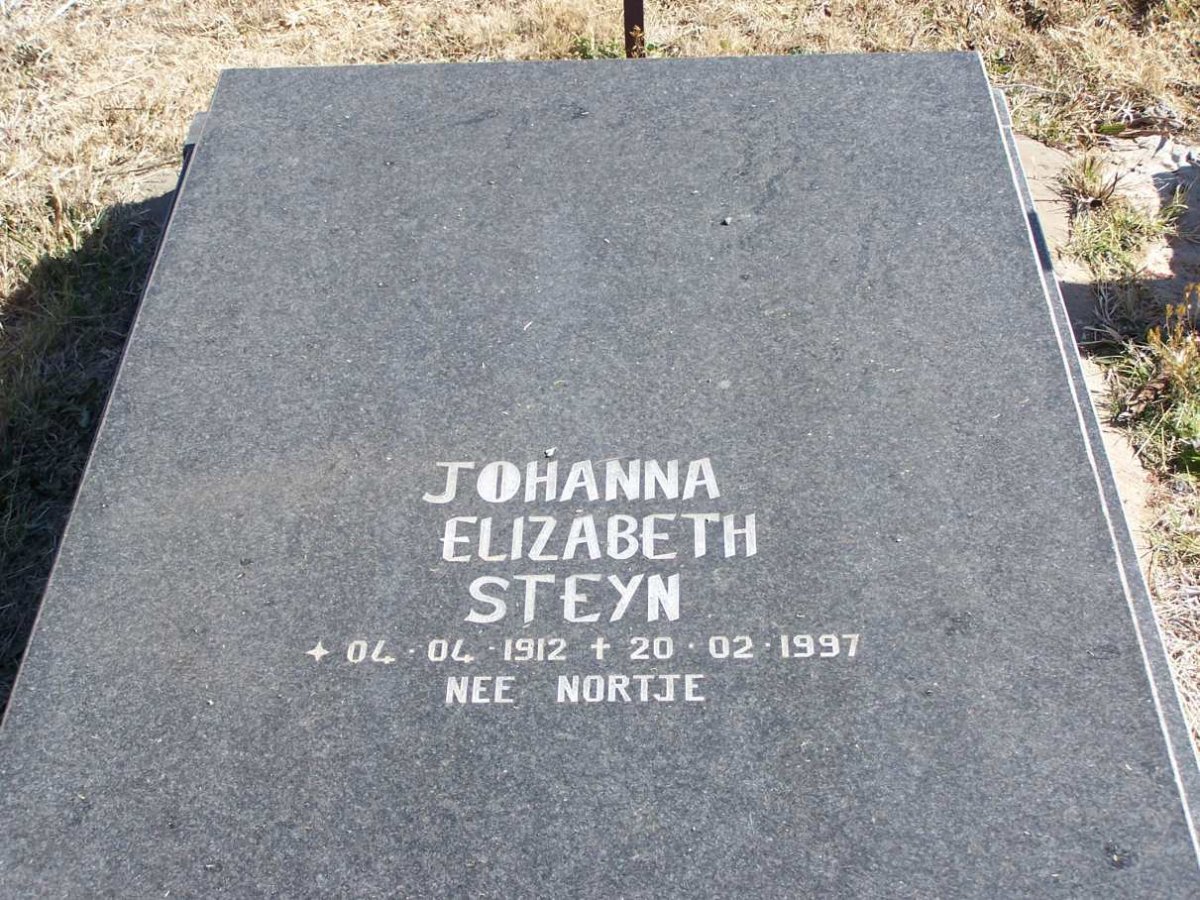 STEYN Johanna Elizabeth nee NORTJE 1912-1997
