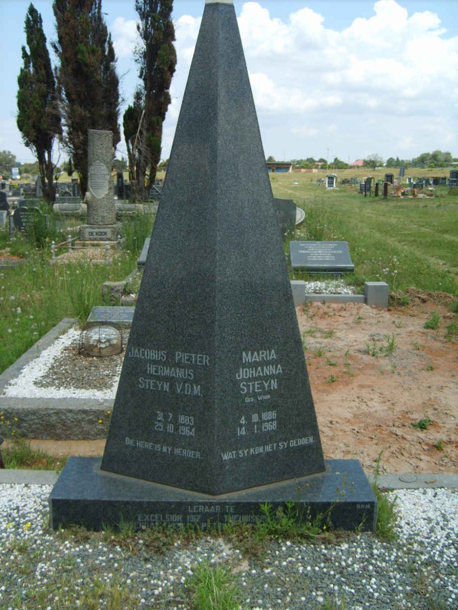 STEYN Jacobus Pieter Hermanus 1883-1964 &amp; Maria Johanna WIUR 1886-1968