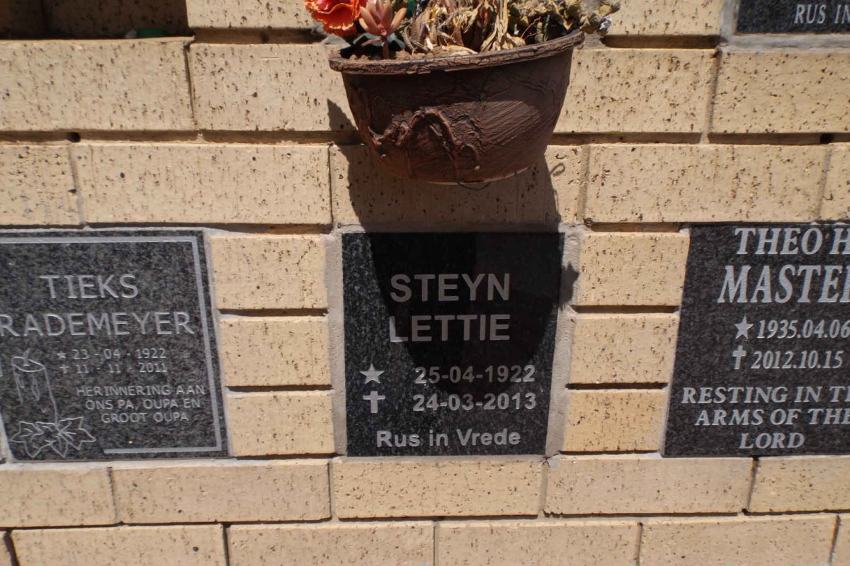 STEYN Lettie 1922-2013