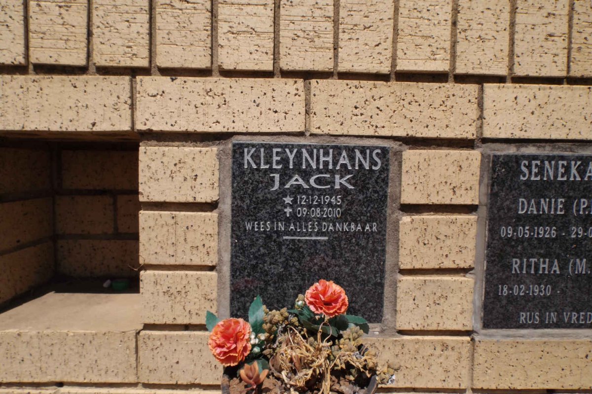 KLEYNHANS Jack 1945-2010