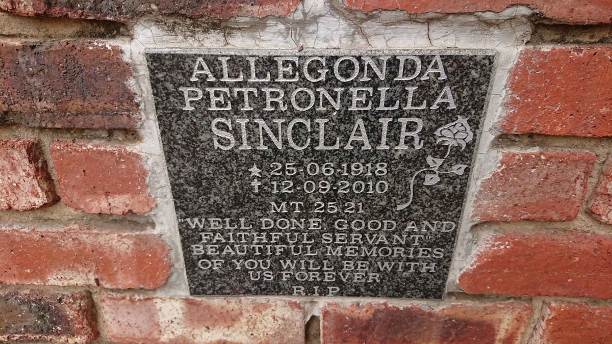 SINCLAIR Allegonda Petronella 1918-2010
