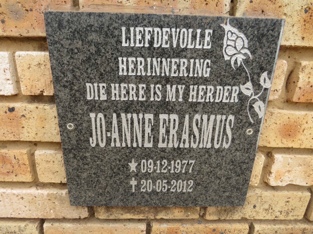 ERASMUS Jo-Anne 1977-2012