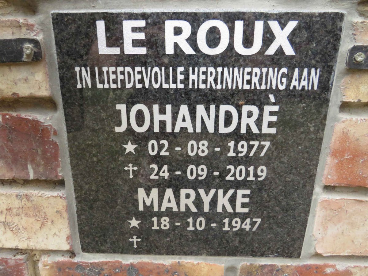 ROUX Johandre 1977-2019 & Maryke 1947-