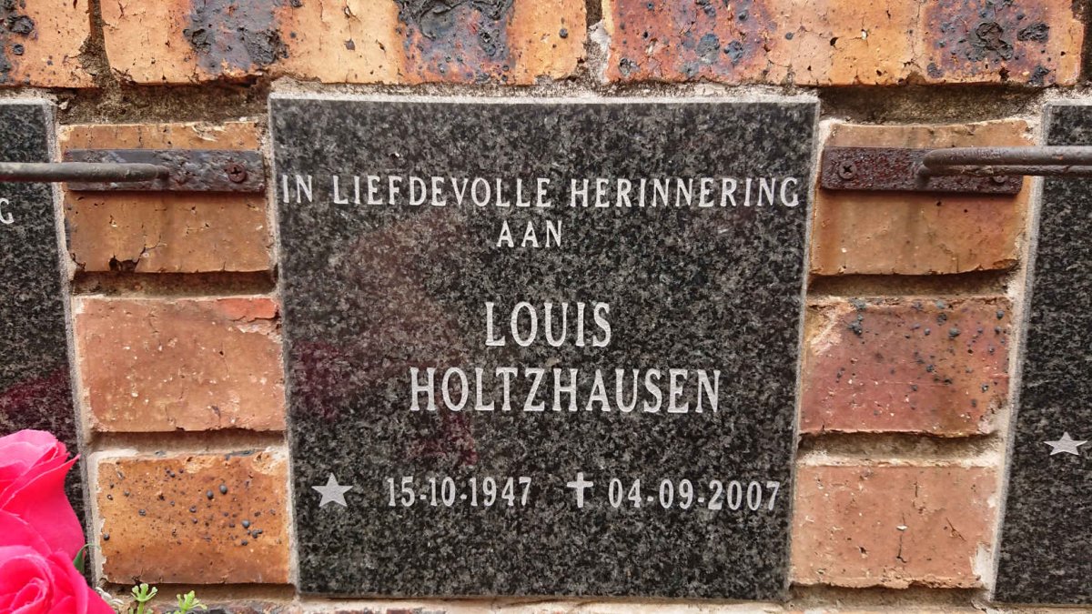 HOLTZHAUSEN Louis 1947-2007