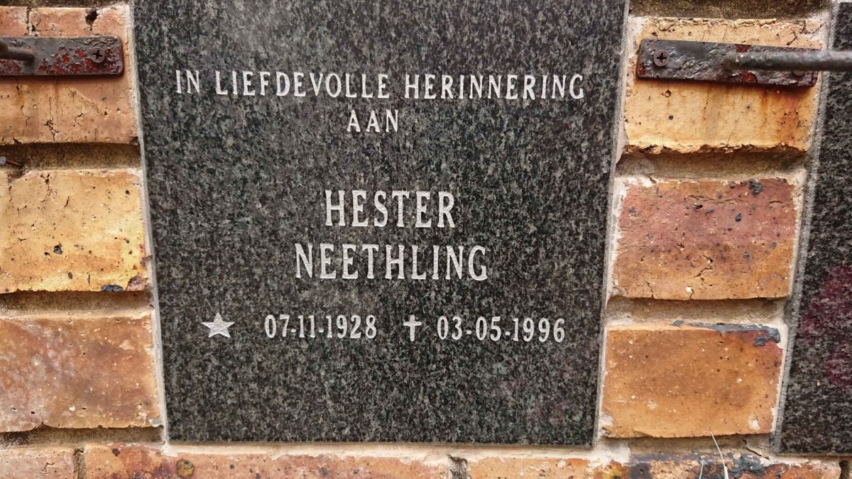 NEETHLING Hester 1928-1996
