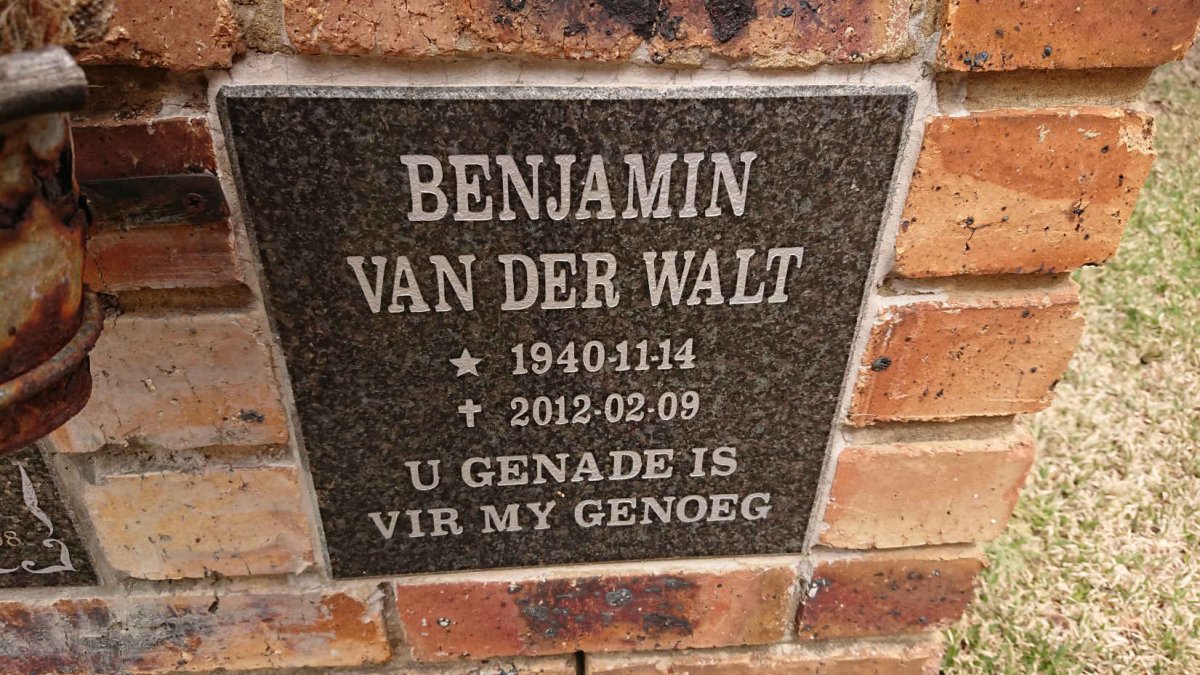 WALT Benjamin, van der 1940-2012